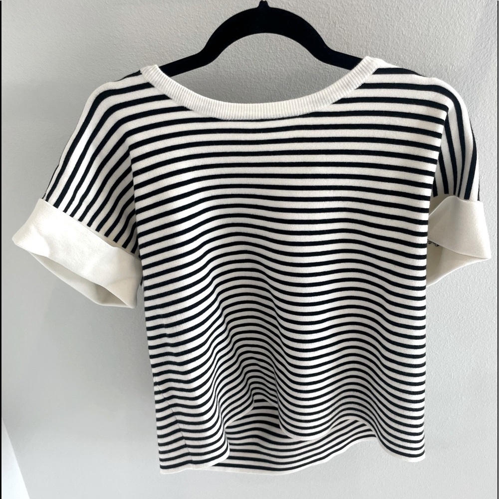 High quality white and black striped top
